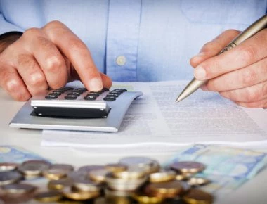 Τα 305 δις. φτάνουν τα χρέη σε Εφορία, Ταμεία και τράπεζες- Τι θα γίνει με τις 120 δόσεις